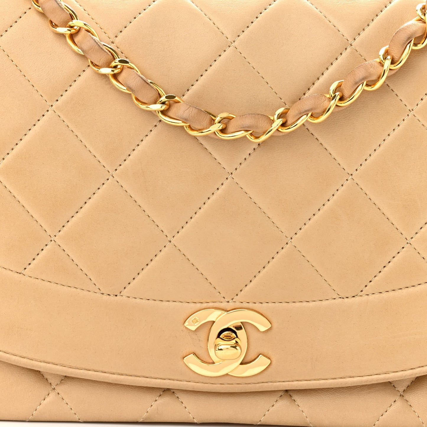 Lambskin Quilted Medium Single Flap Beige