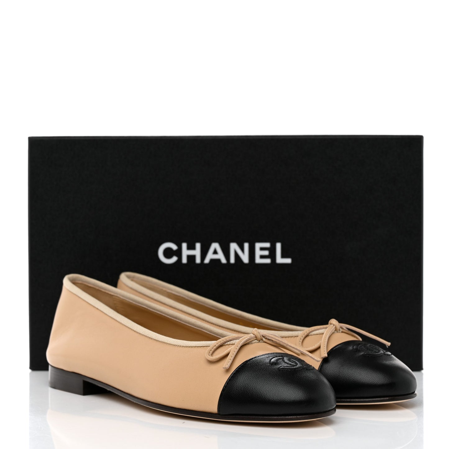 Lambskin Cap Toe Ballerina Flats 38.5 Beige Black