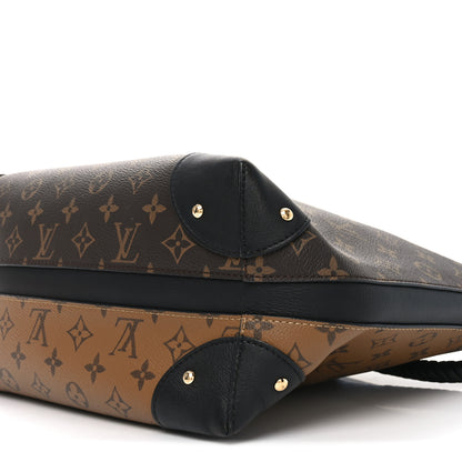 Louis Vuitton Reverse Monogram Triangle Softy 9 of 9