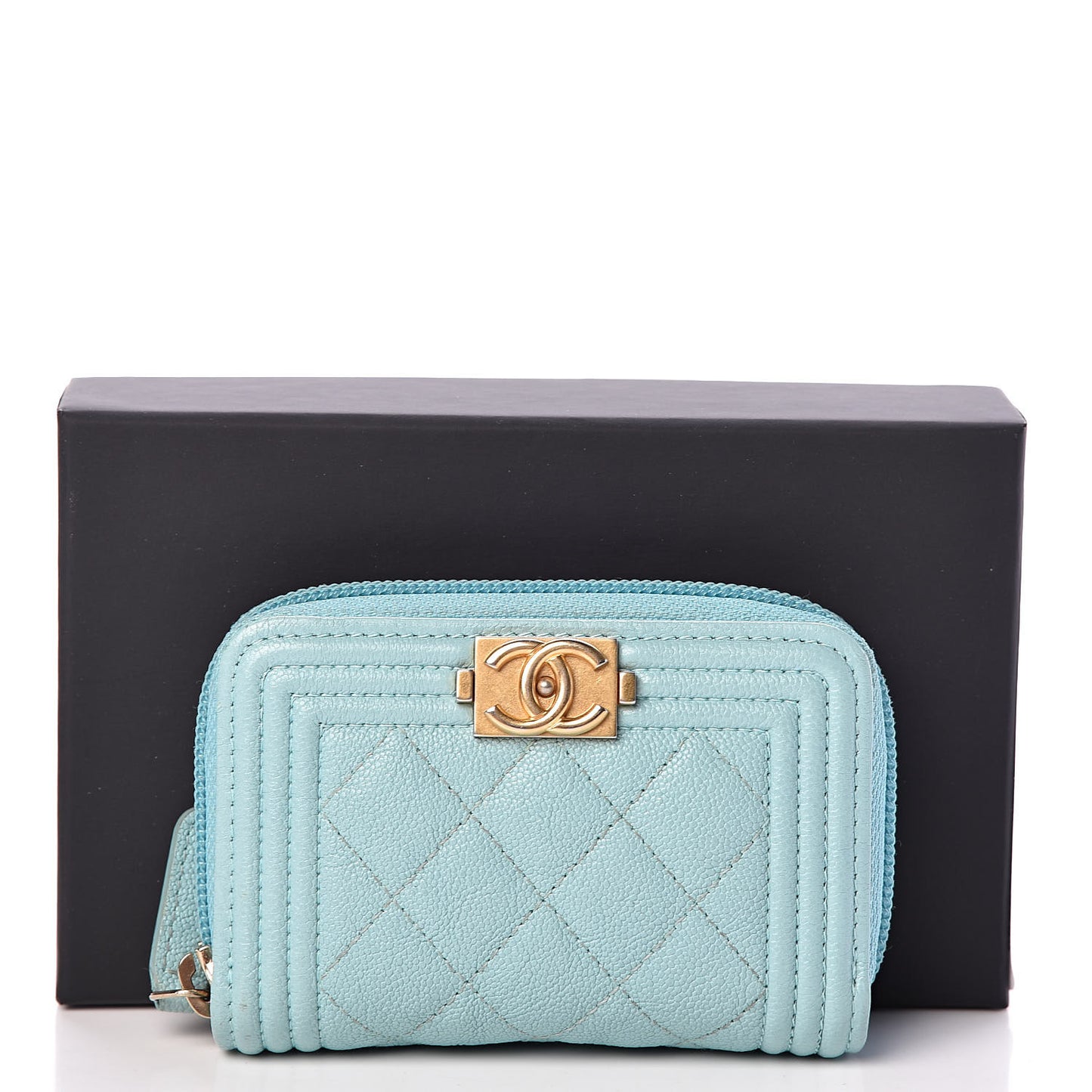 Caviar Quilted Boy Zip Around Card Holder Light Blue