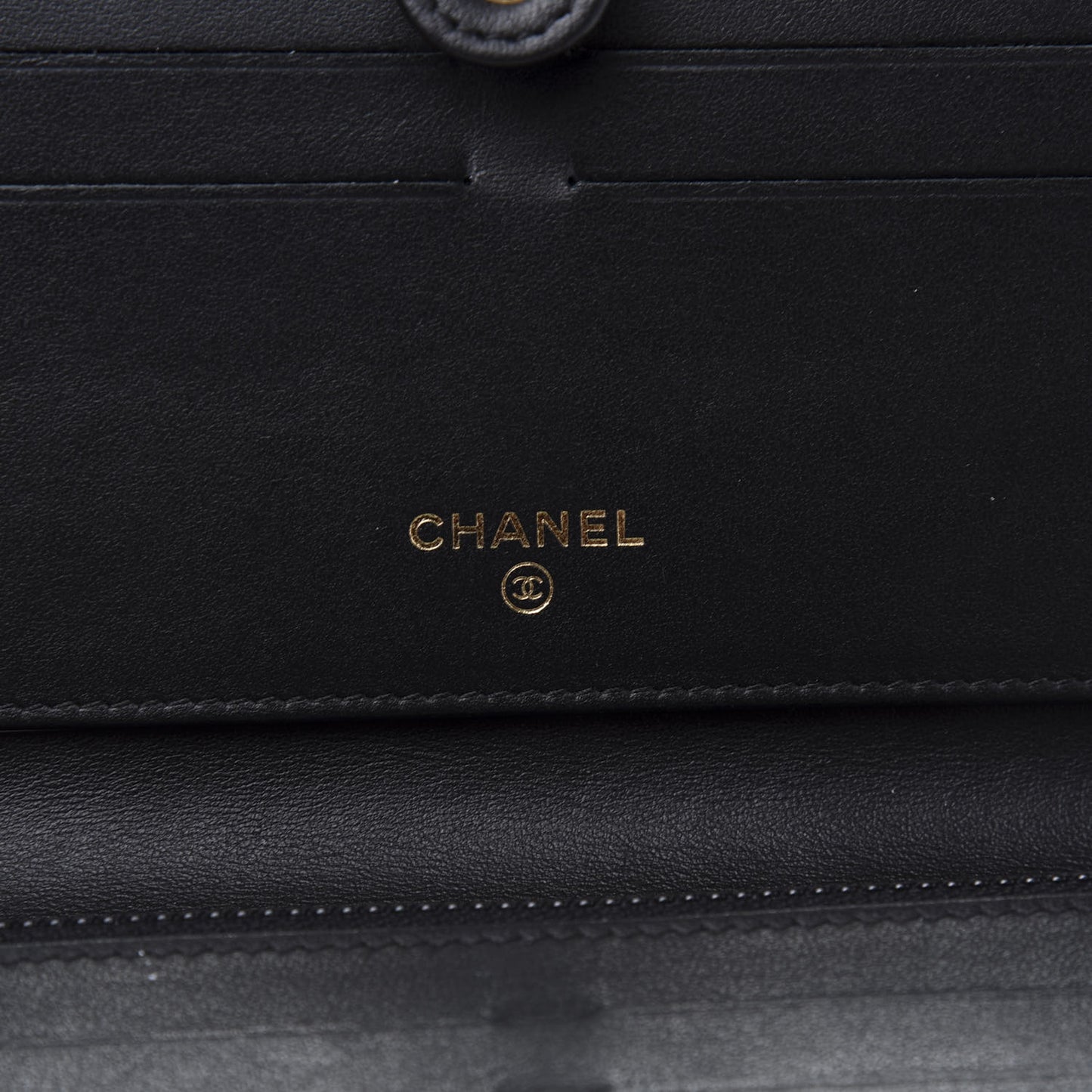 Glazed Calfskin Quilted Long Wallet With Handle Black