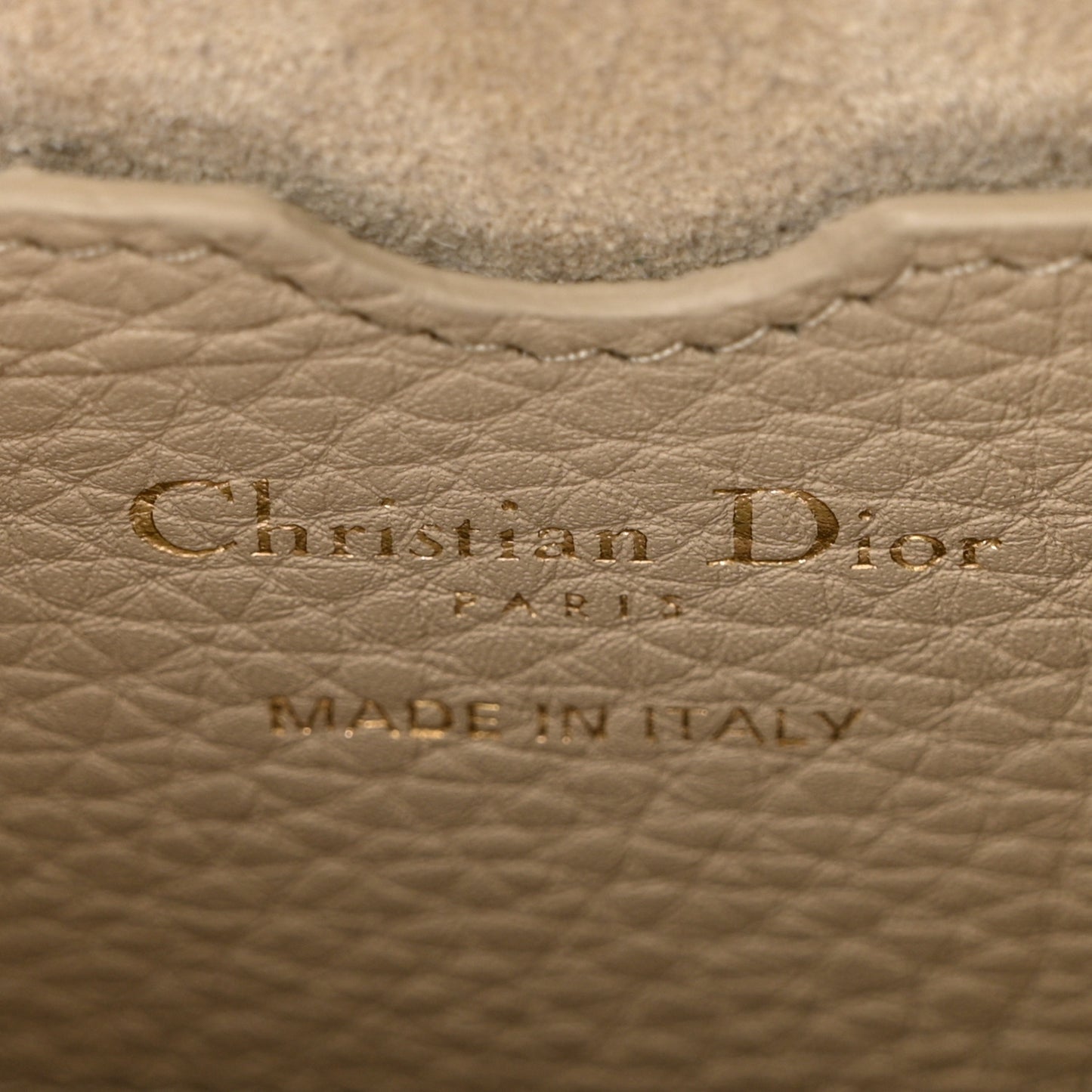 Grained Calfskin Medium Bobby Flap Beige