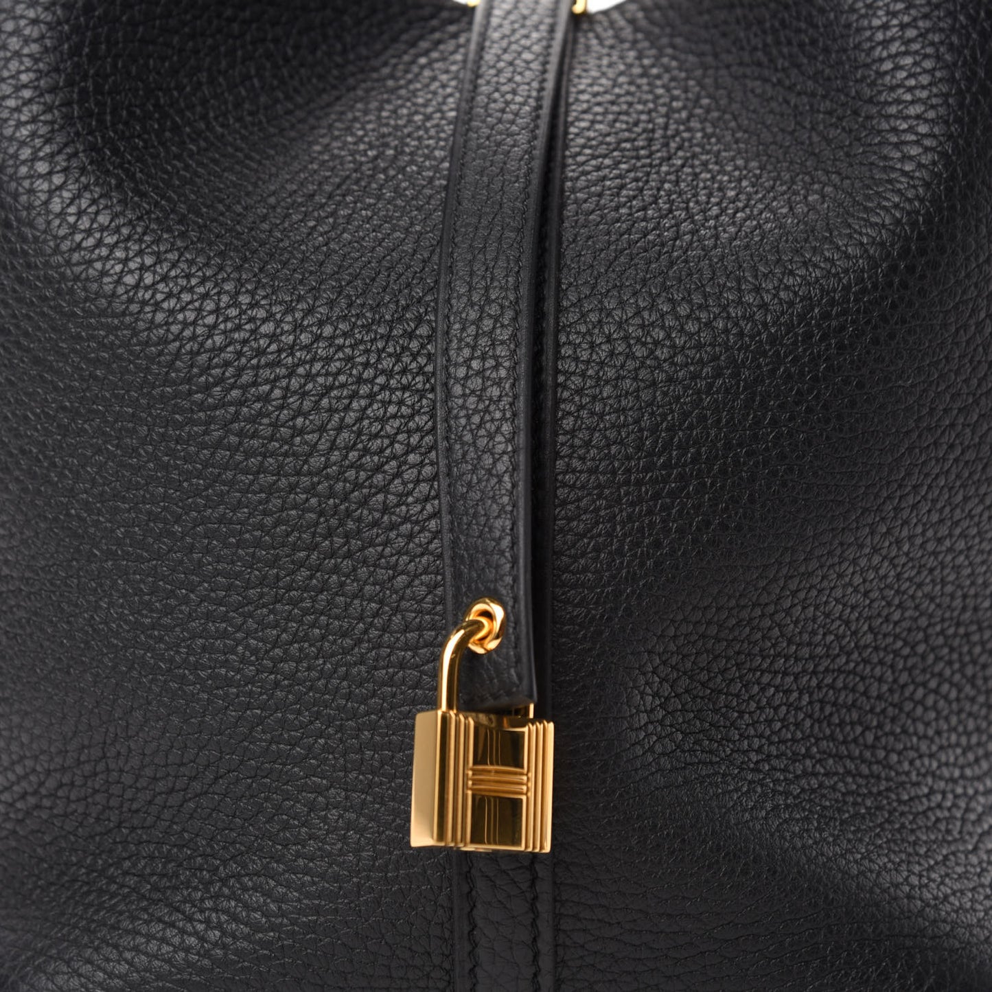 Taurillon Clemence Picotin Lock 22 MM Black