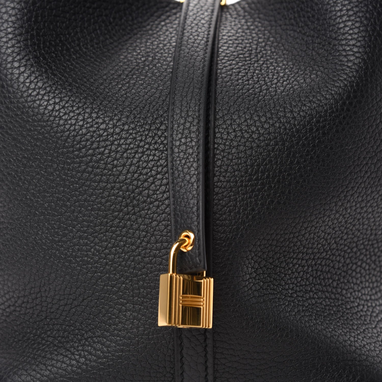 Hermes Taurillon Clemence Picotin Lock 22 MM Black 10 of 11