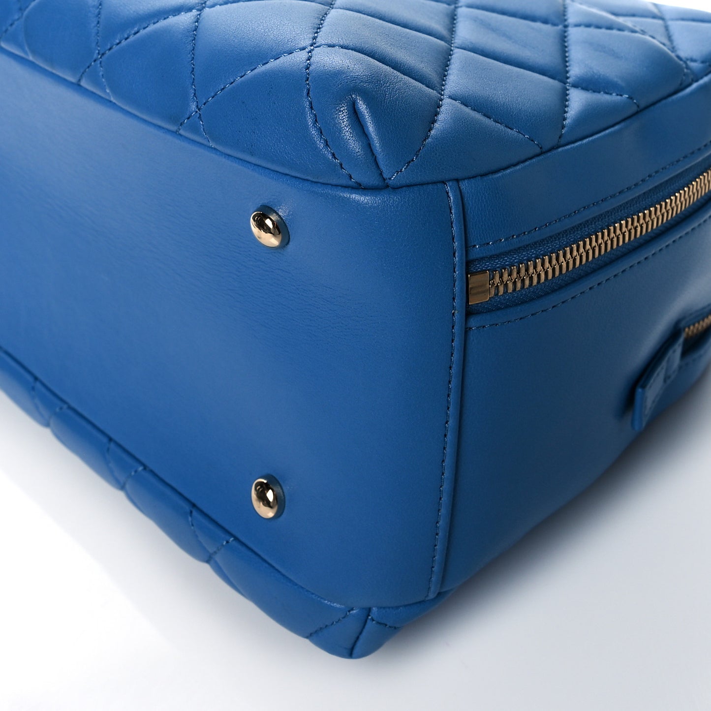 Lambskin Quilted Medium Trendy CC Bowling Bag Blue