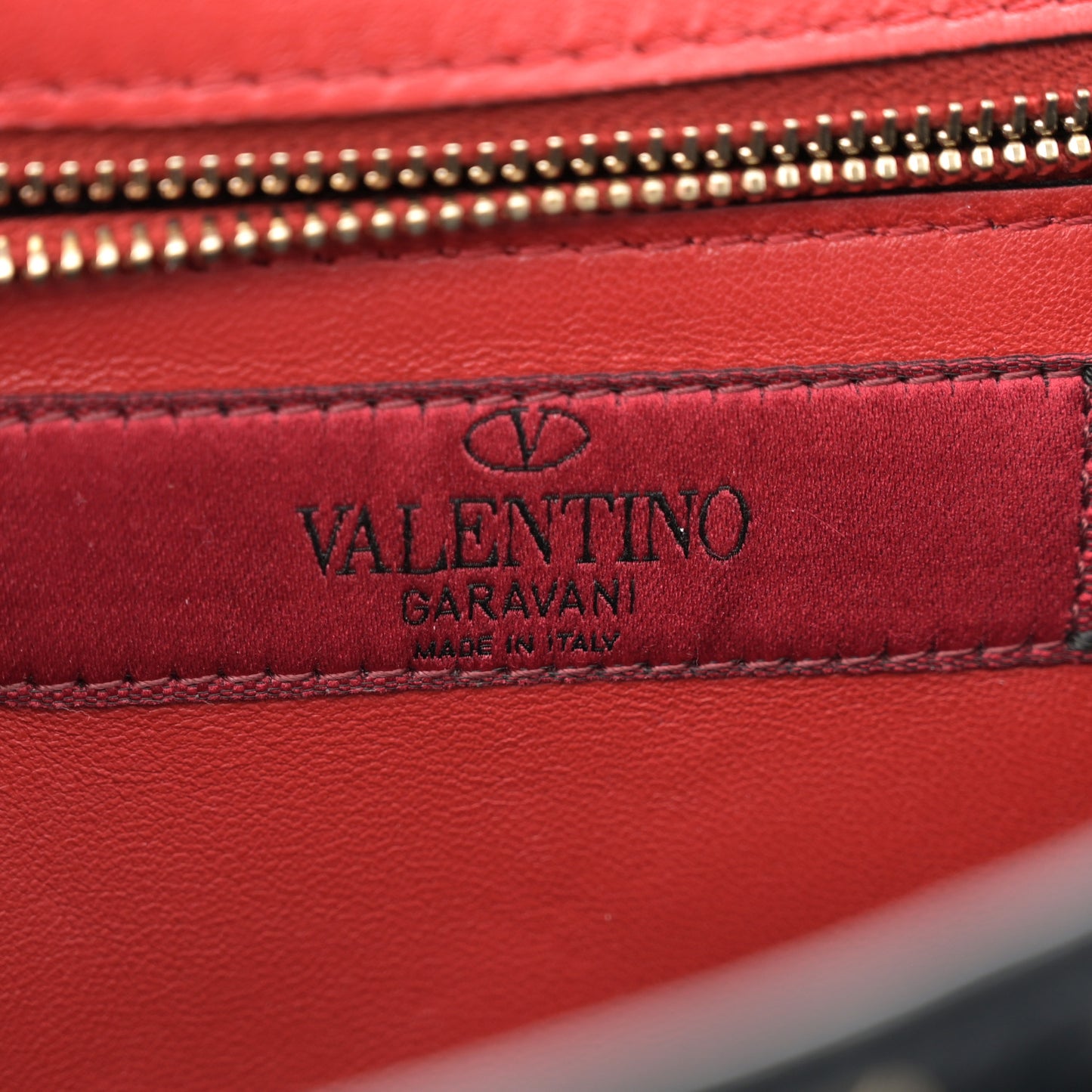 Velvet Rockstud Spike Wallet on Chain Black