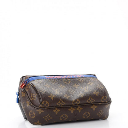 Louis Vuitton Monogram Outdoor BumBag 4 of 7