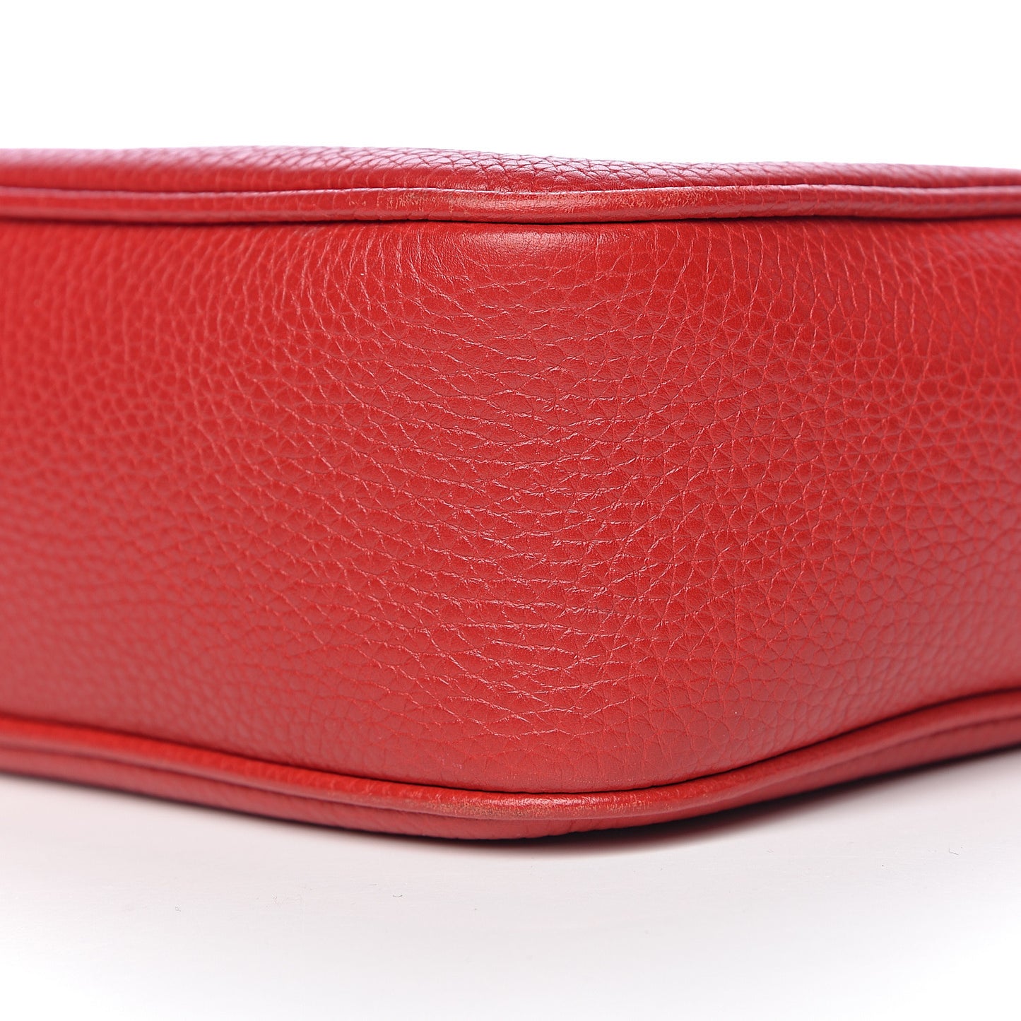 Pebbled Calfskin Small Soho Disco Bag Tabasco Red