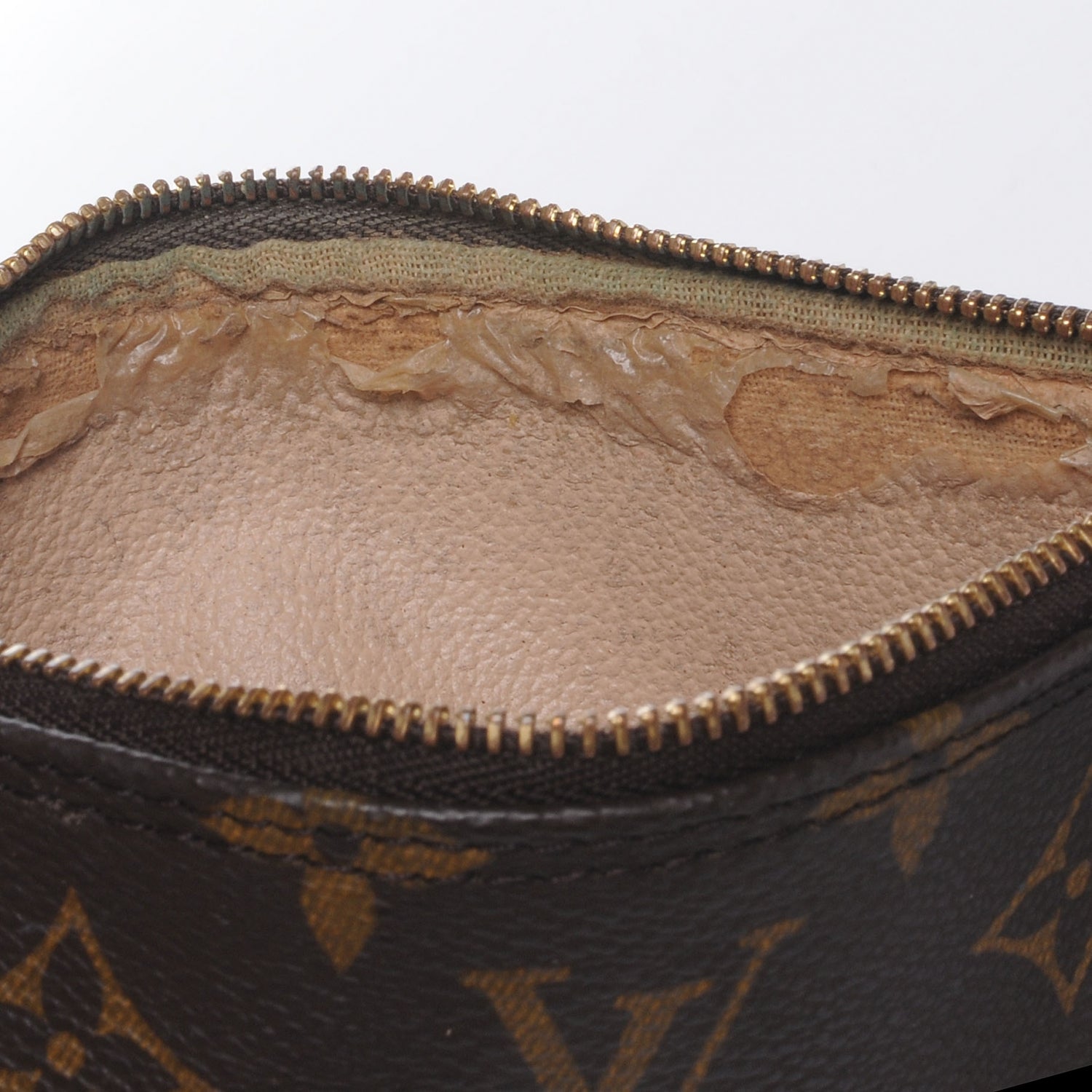 Louis Vuitton Monogram Trousse Ronde 20 Makeup Case 8 of 8