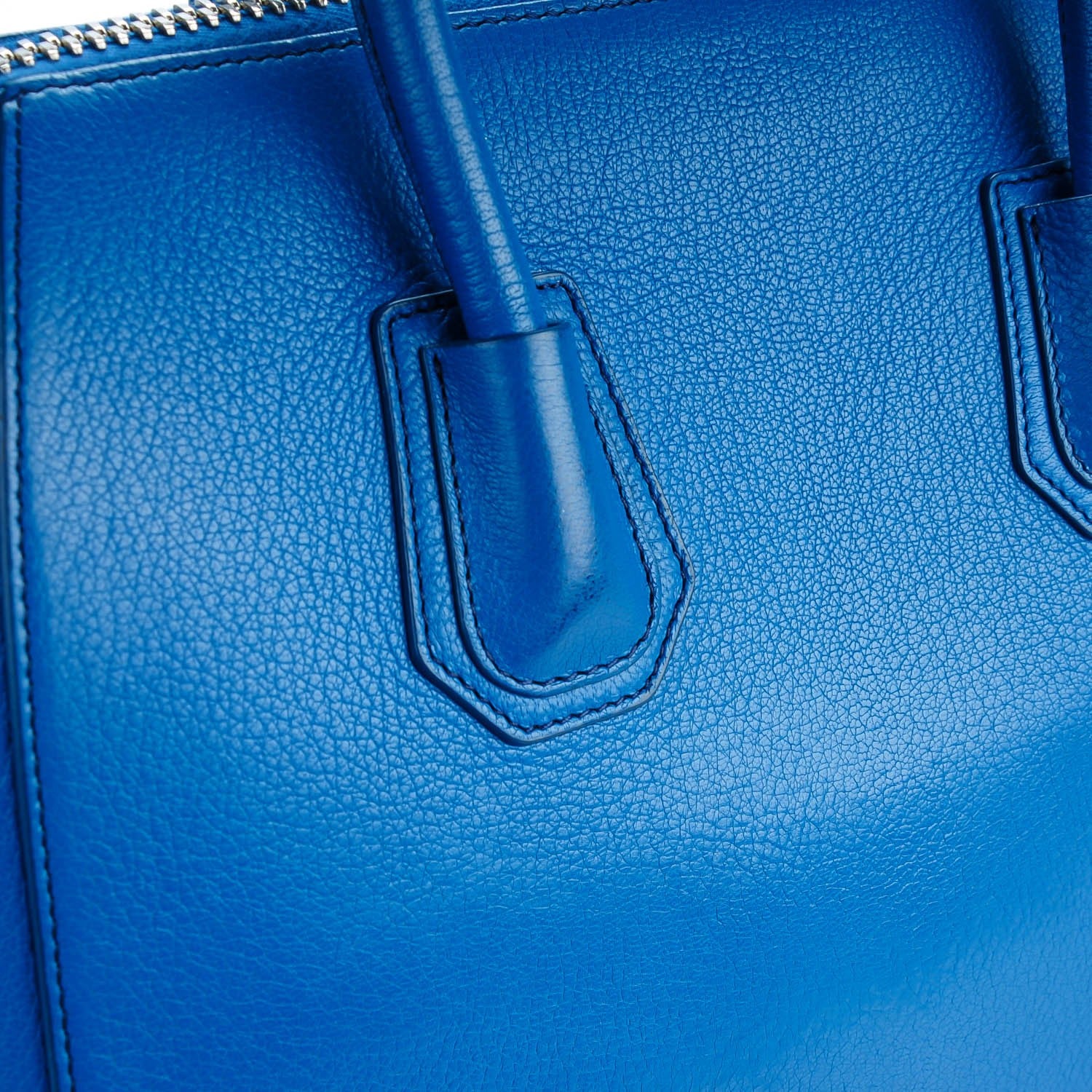 Givenchy Sugar Goatskin Medium Antigona Mineral Blue 8 of 8