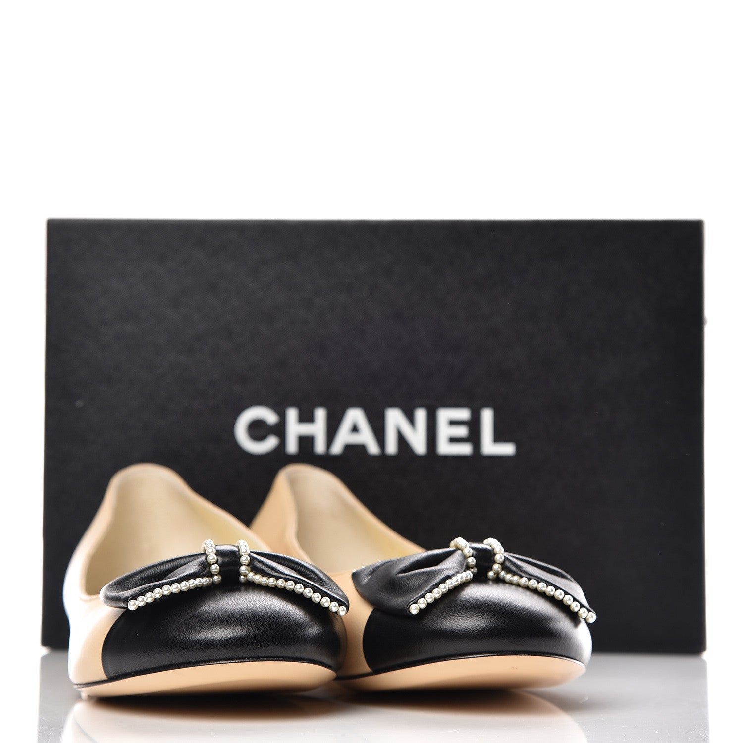 Chanel Lambskin Pearl Bow Ballerina Flats 39.5 Beige Black 8 of 8