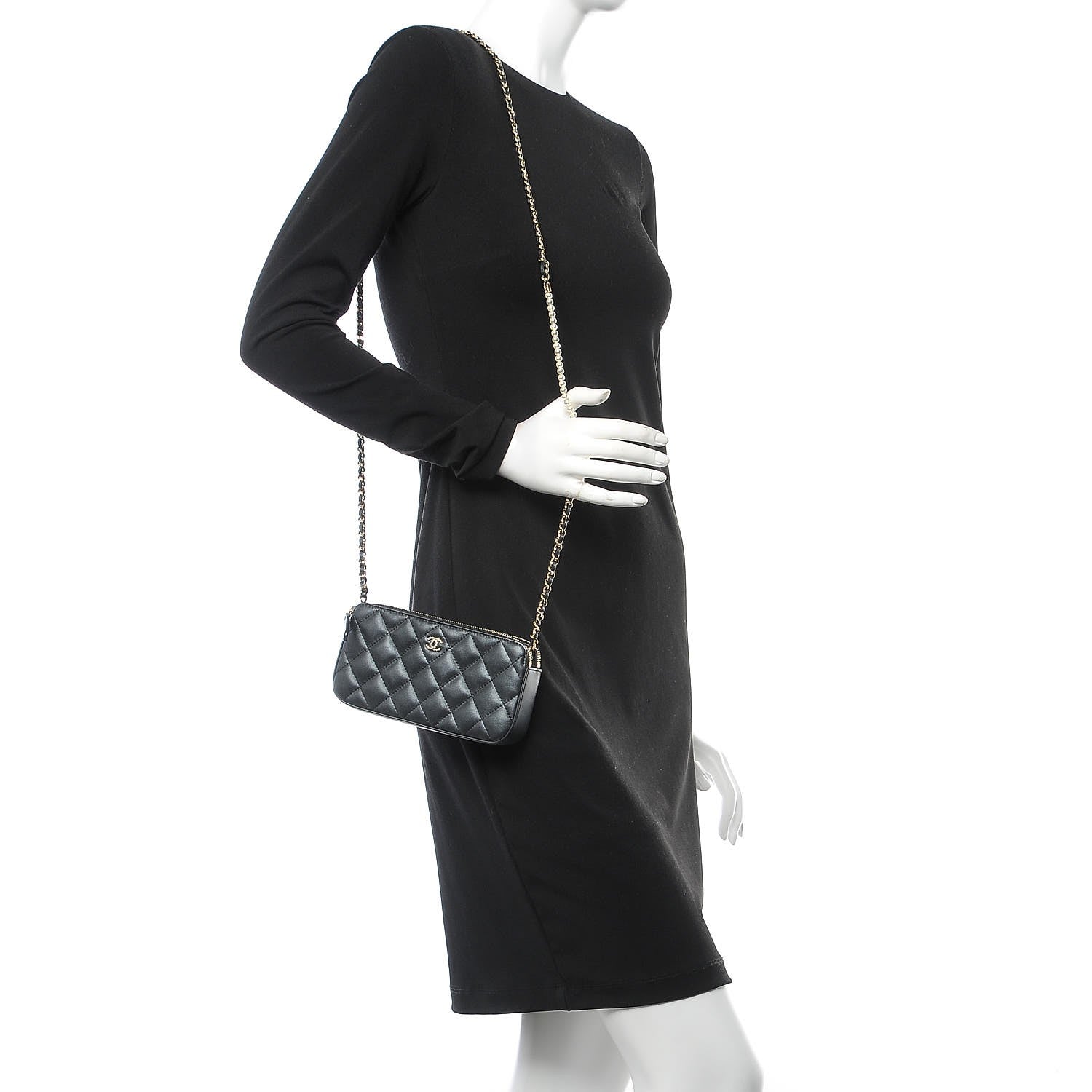 Chanel Iridescent Lambskin Quilted Pearl Clutch With Chain Black 2 of 9