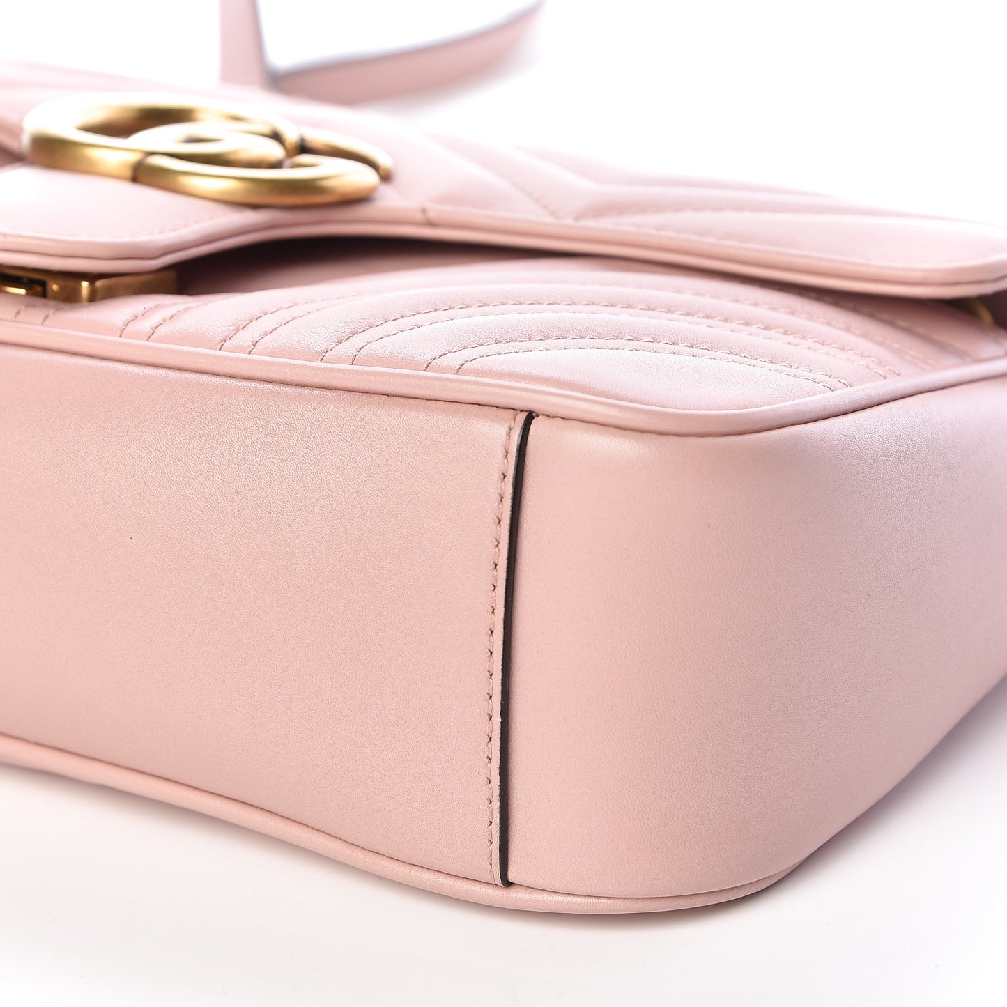 Calfskin Matelasse Small GG Marmont Shoulder Bag Perfect Pink