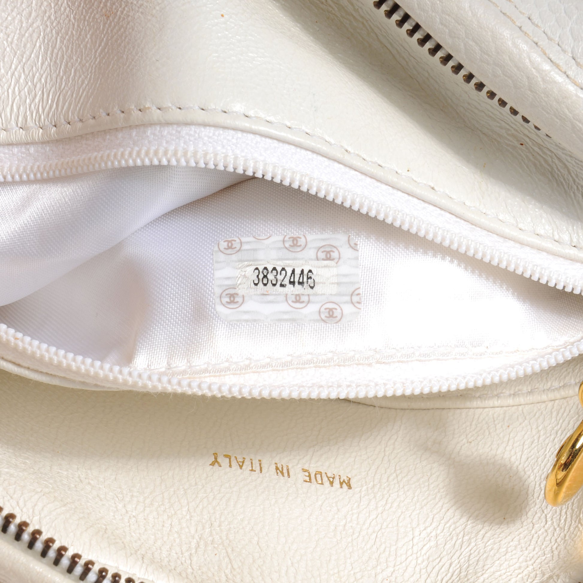 Chanel Caviar Camera Case White 8 of 8