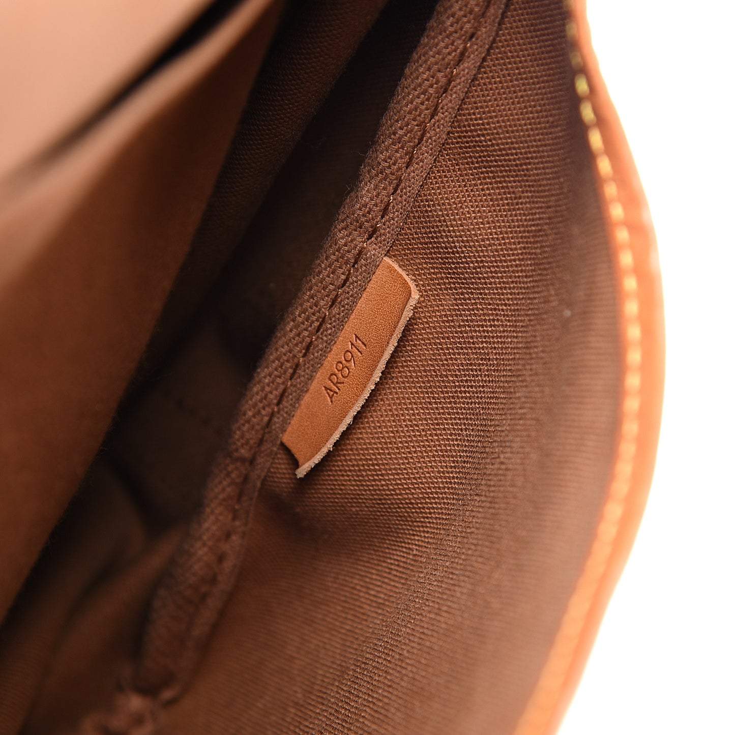 Monogram Saumur 35