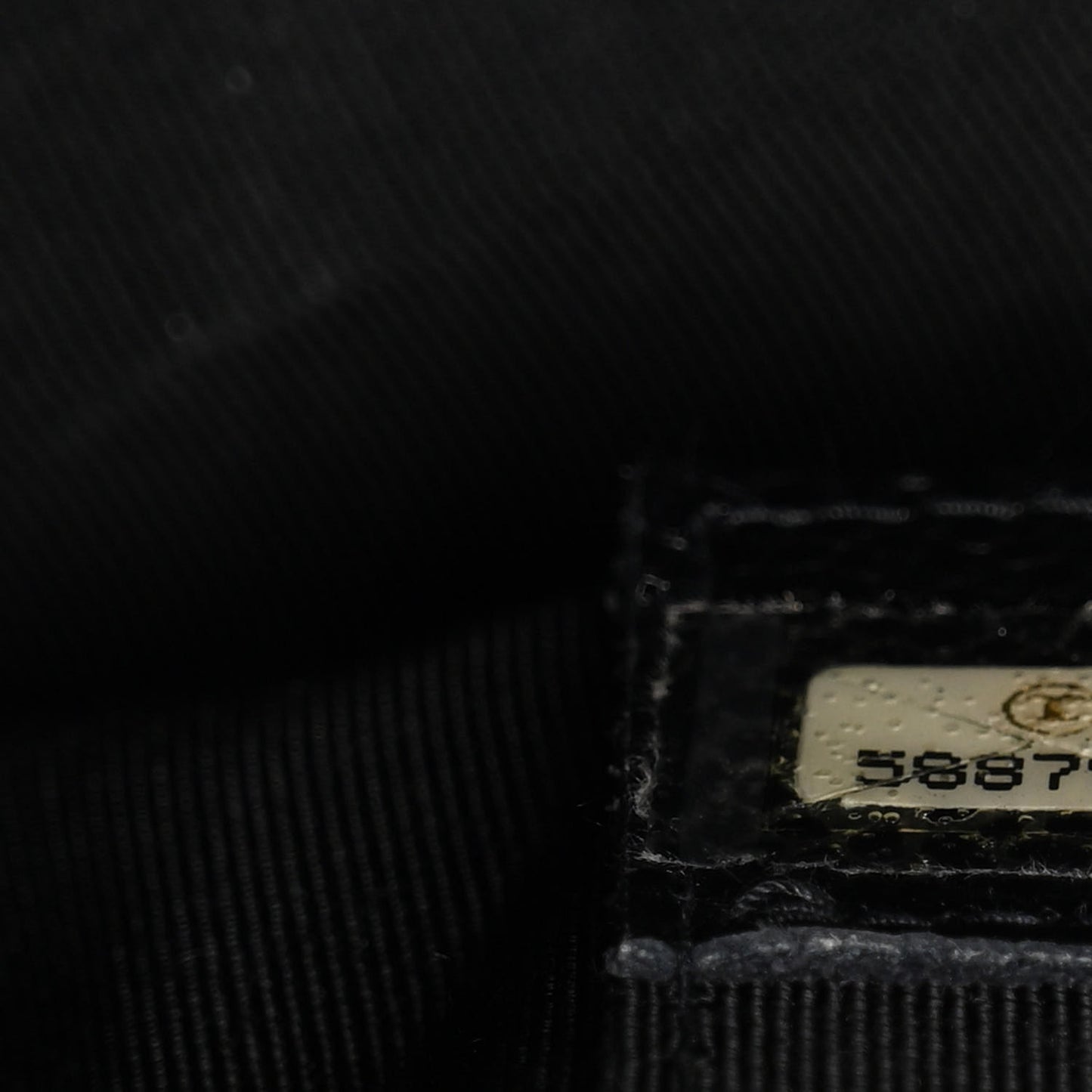 Caviar Quilted Shoulder Bag Black