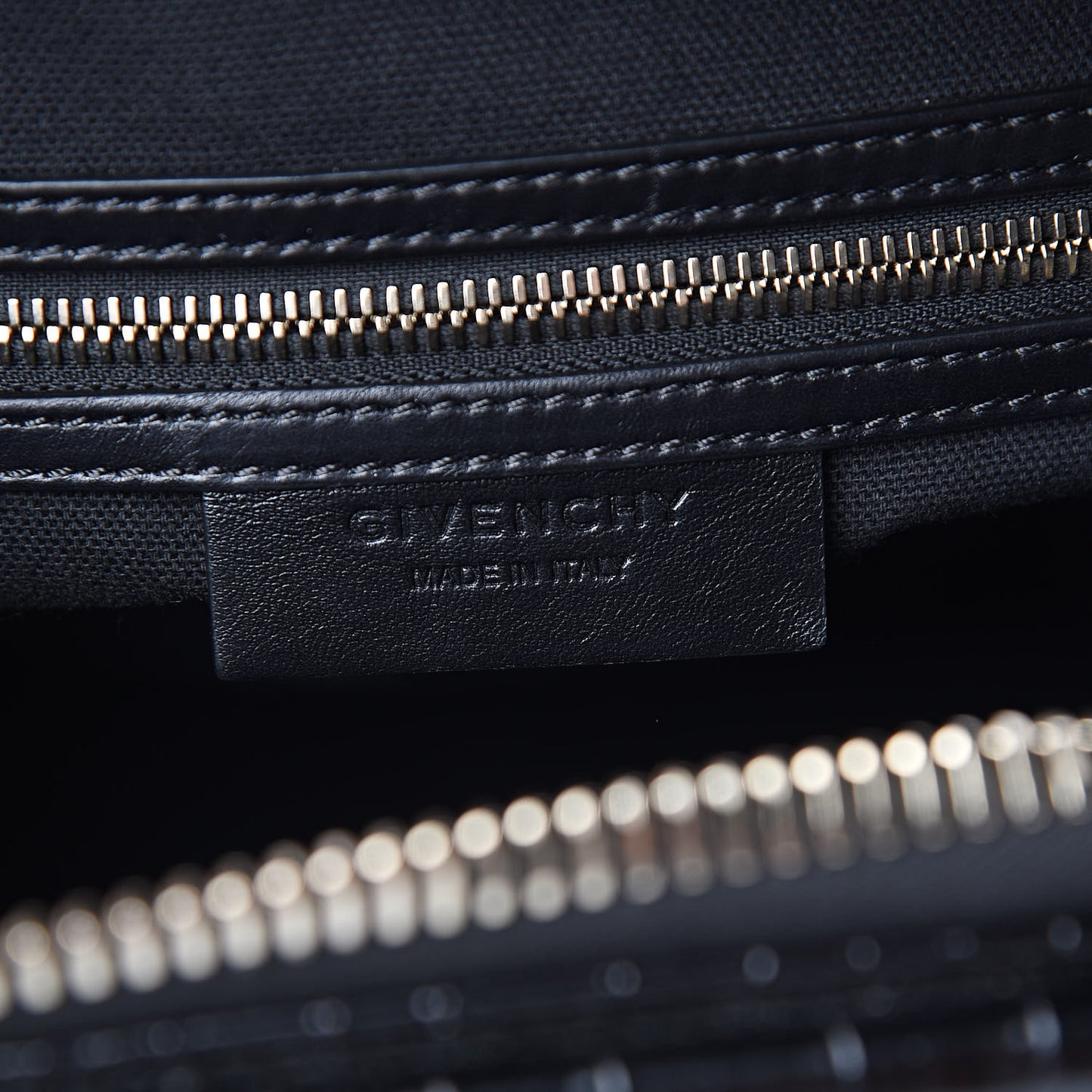 Calfskin Crocodile Embossed Small Antigona Black