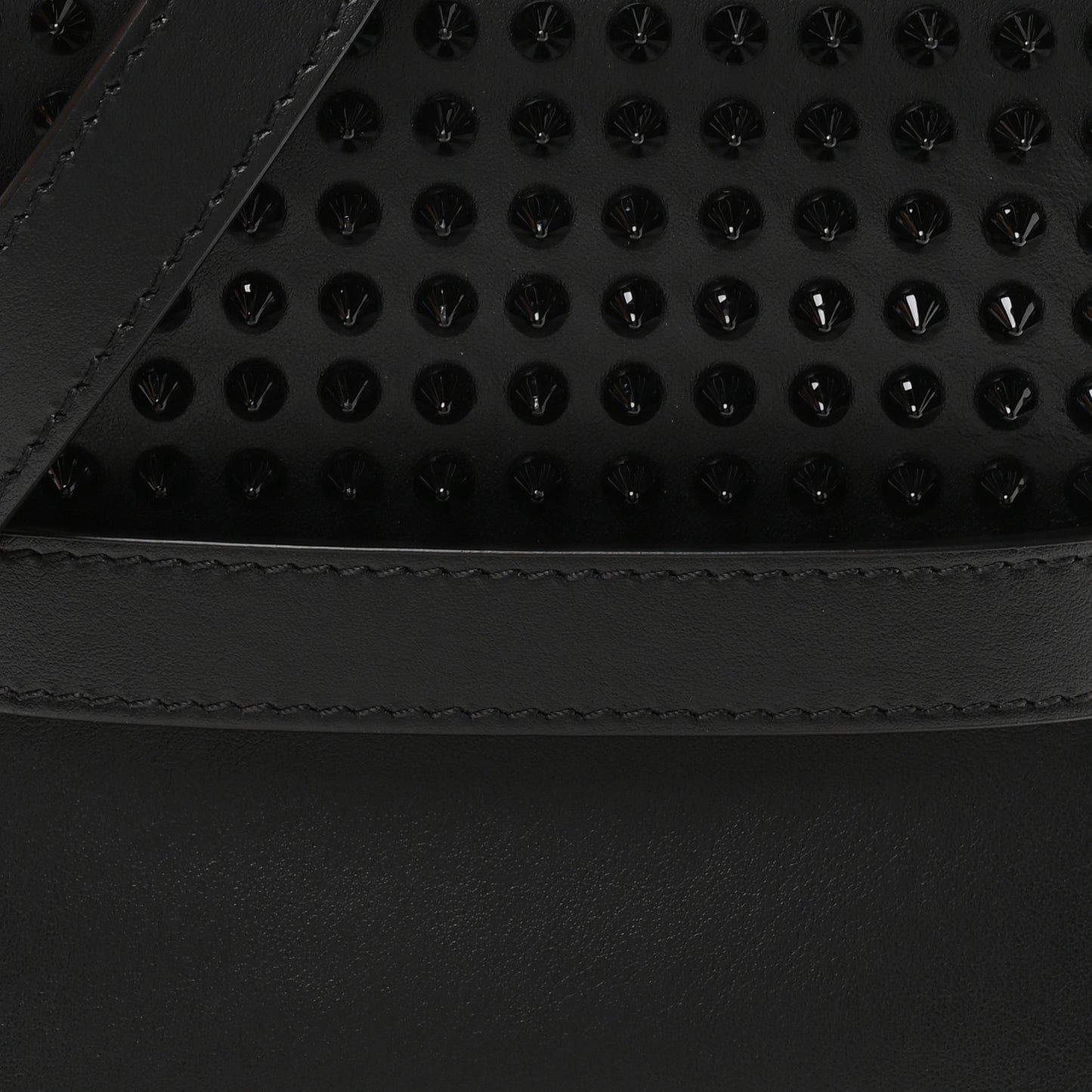 Calfskin Spikes Benech Reporter Black