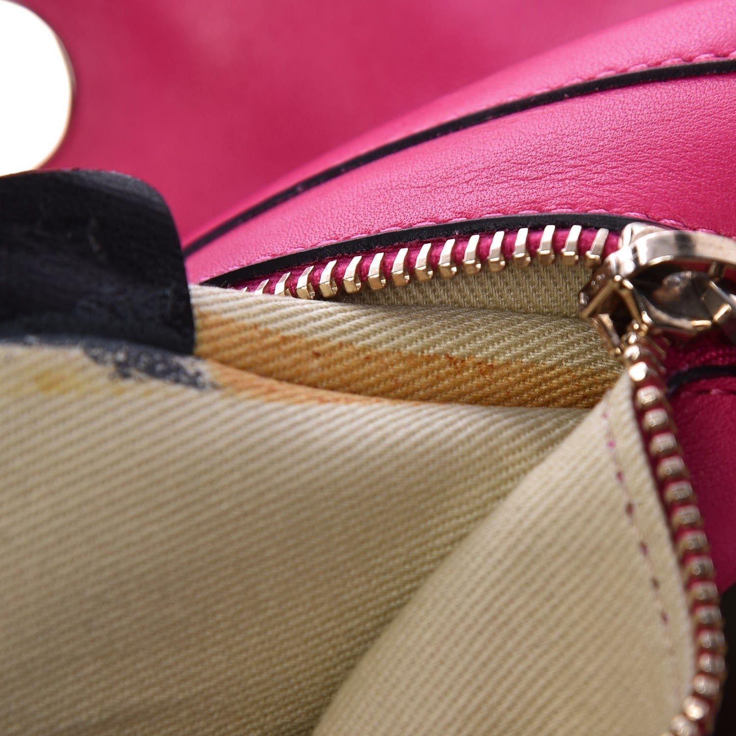 Valentino Garavani Vitello Medium Rockstud Tote Pop Fuxia 9 of 19