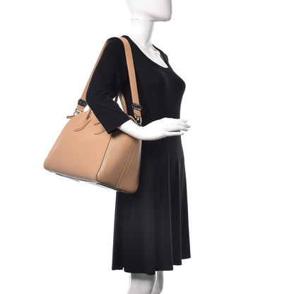 Givenchy Sugar Goatskin Medium Antigona Nude 2 of 11