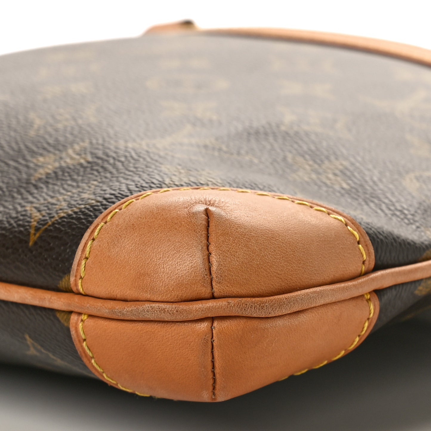 Monogram Sac Coussin GM