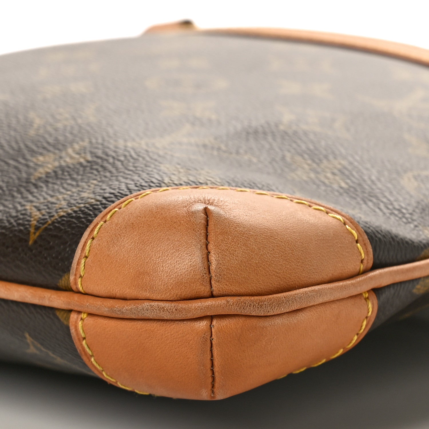Louis Vuitton Monogram Sac Coussin GM 9 of 9