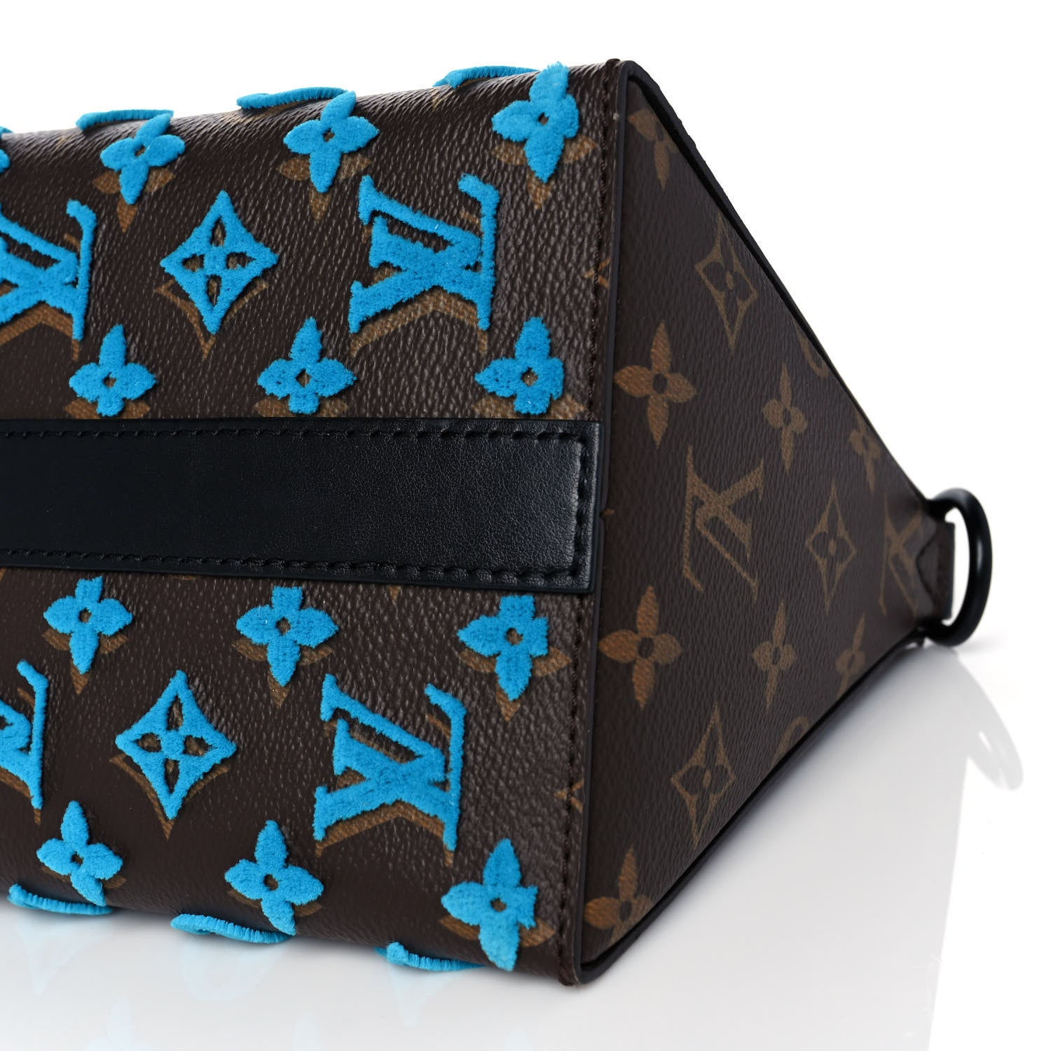 Louis Vuitton Monogram Tuffetage Triangle Messenger Turquoise 8 of 8