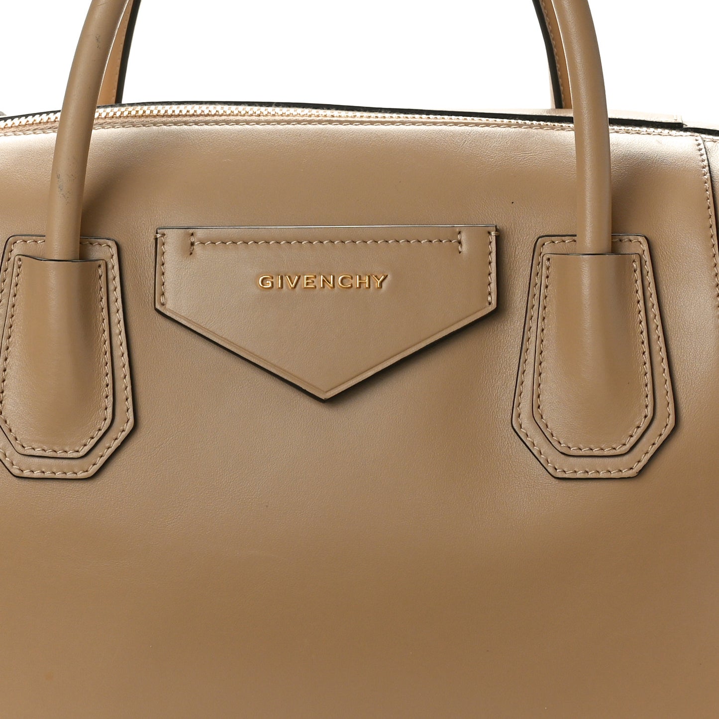 Soft Calfskin Medium Soft Antigona Beige
