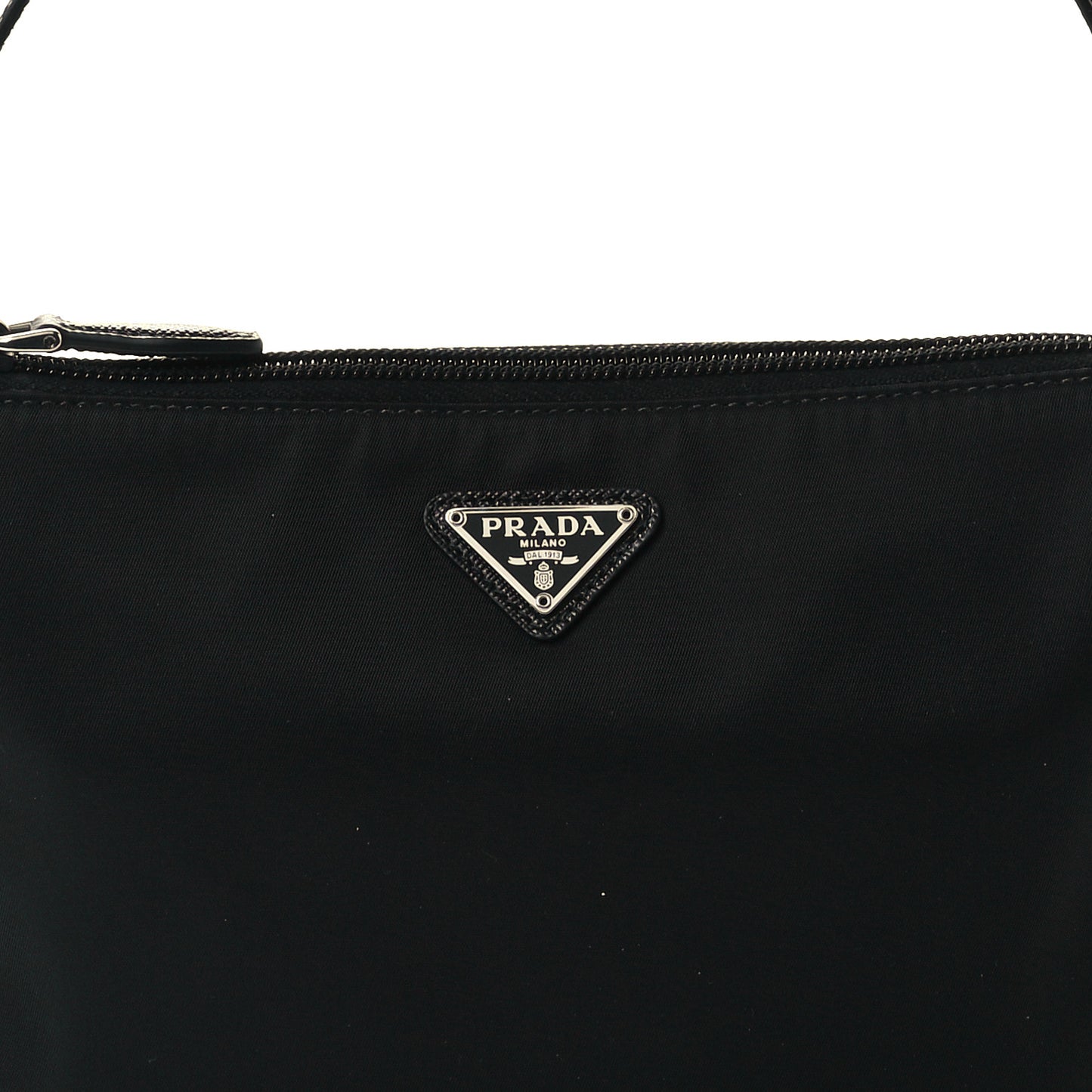 Re-Nylon Vela Pouch Black