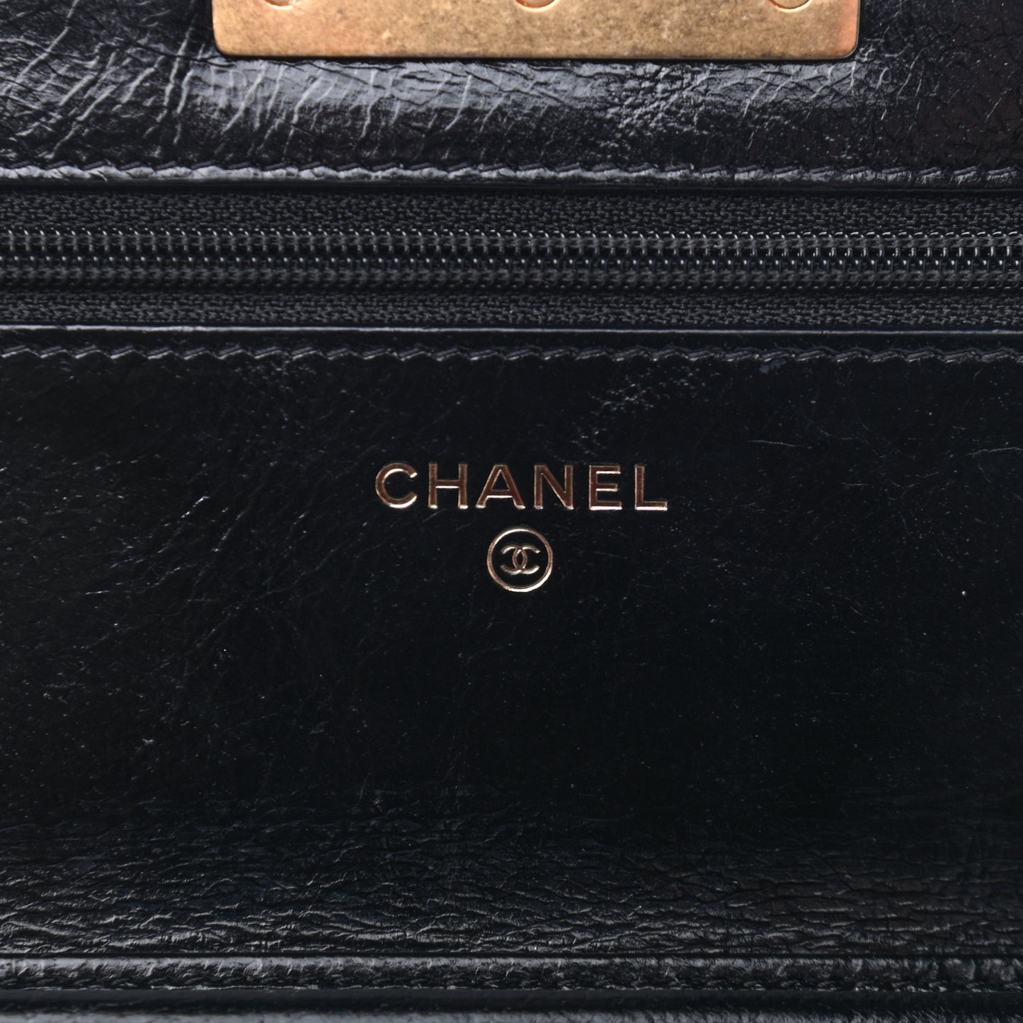 Goatskin Stitched Golden CC Wallet on Chain WOC Black