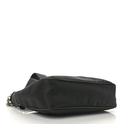 Prada Nylon Re-Edition 2005 Shoulder Bag Black 4 of 9
