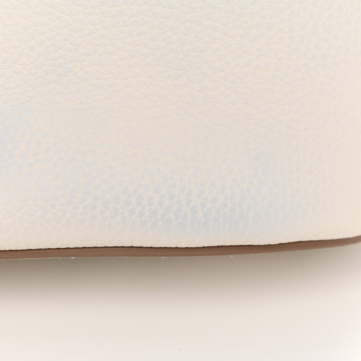 Taurillon Clemence Swift In-The-Loop 18 Bag Gris Pale