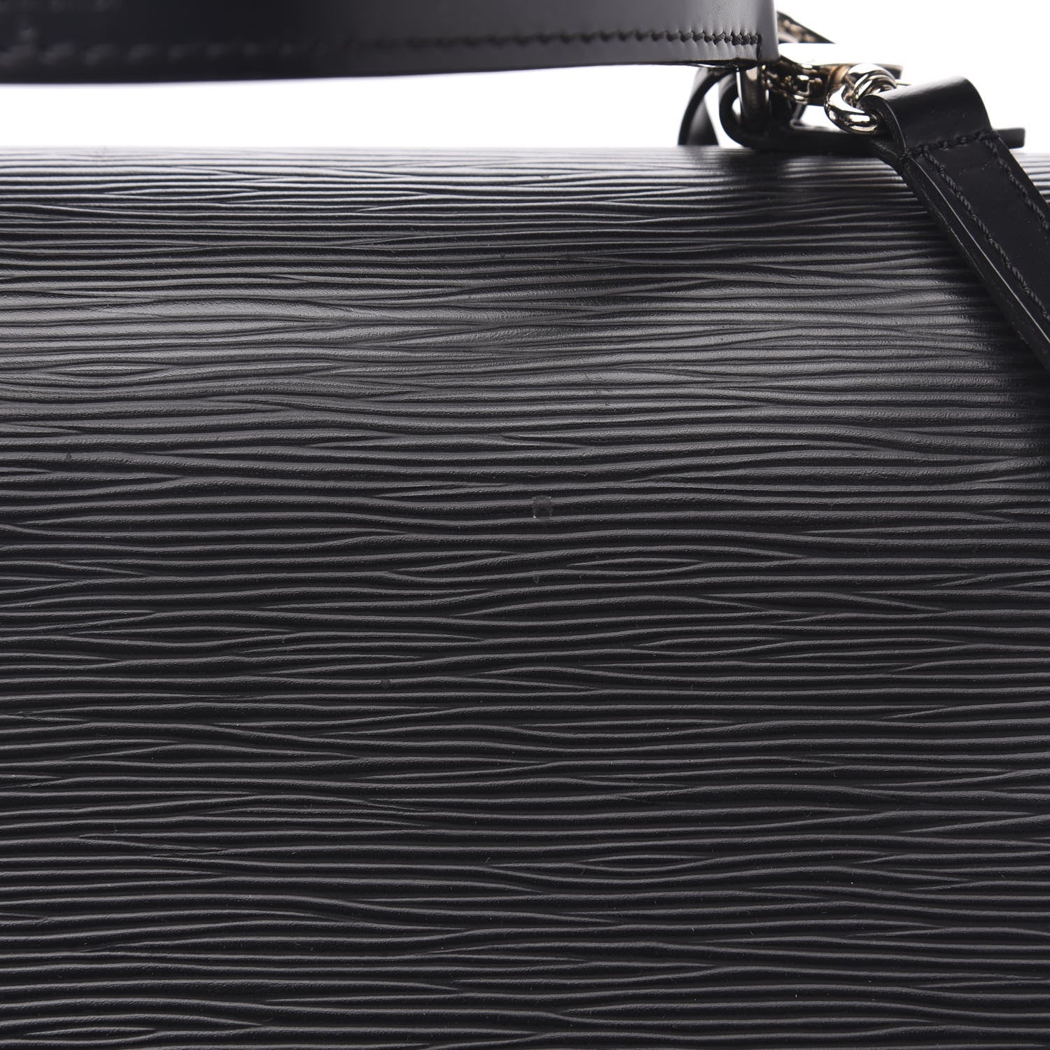 Louis Vuitton Epi Cluny MM Black 11 of 13