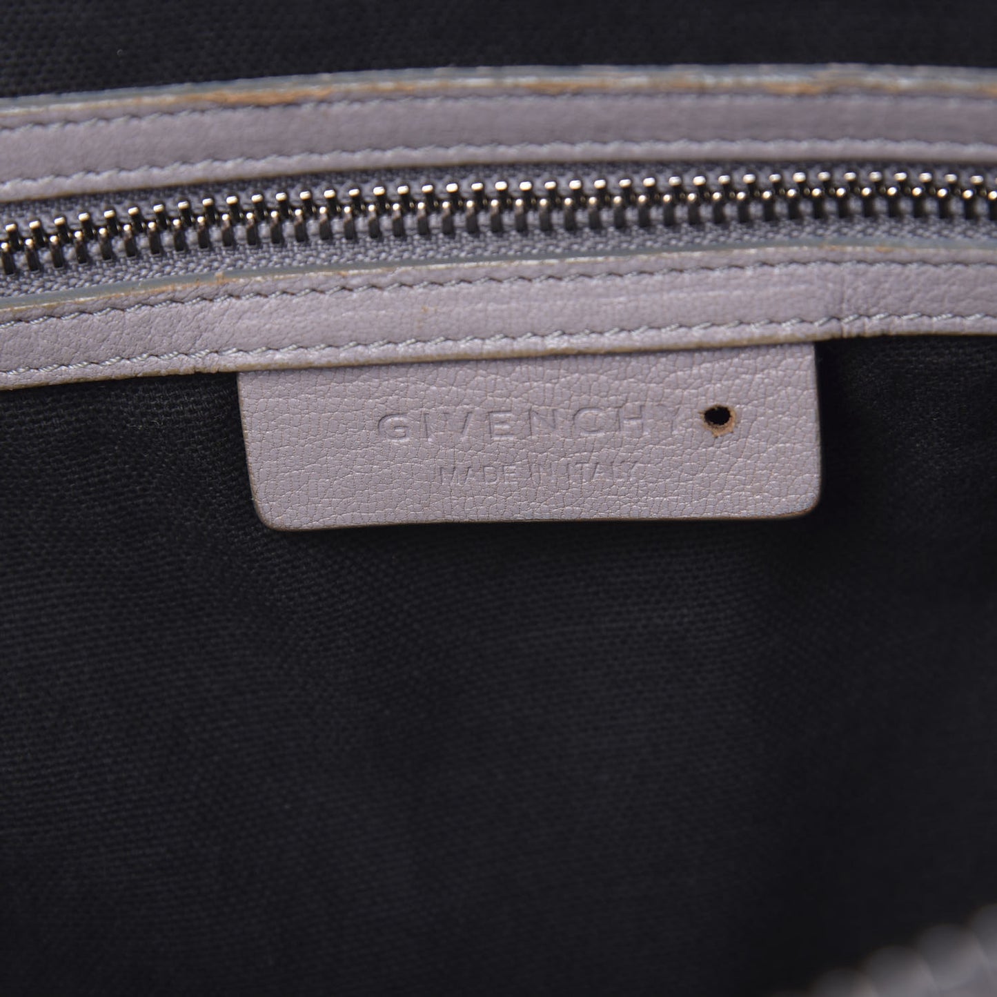 Sugar Goatskin Medium Antigona Pearl Grey