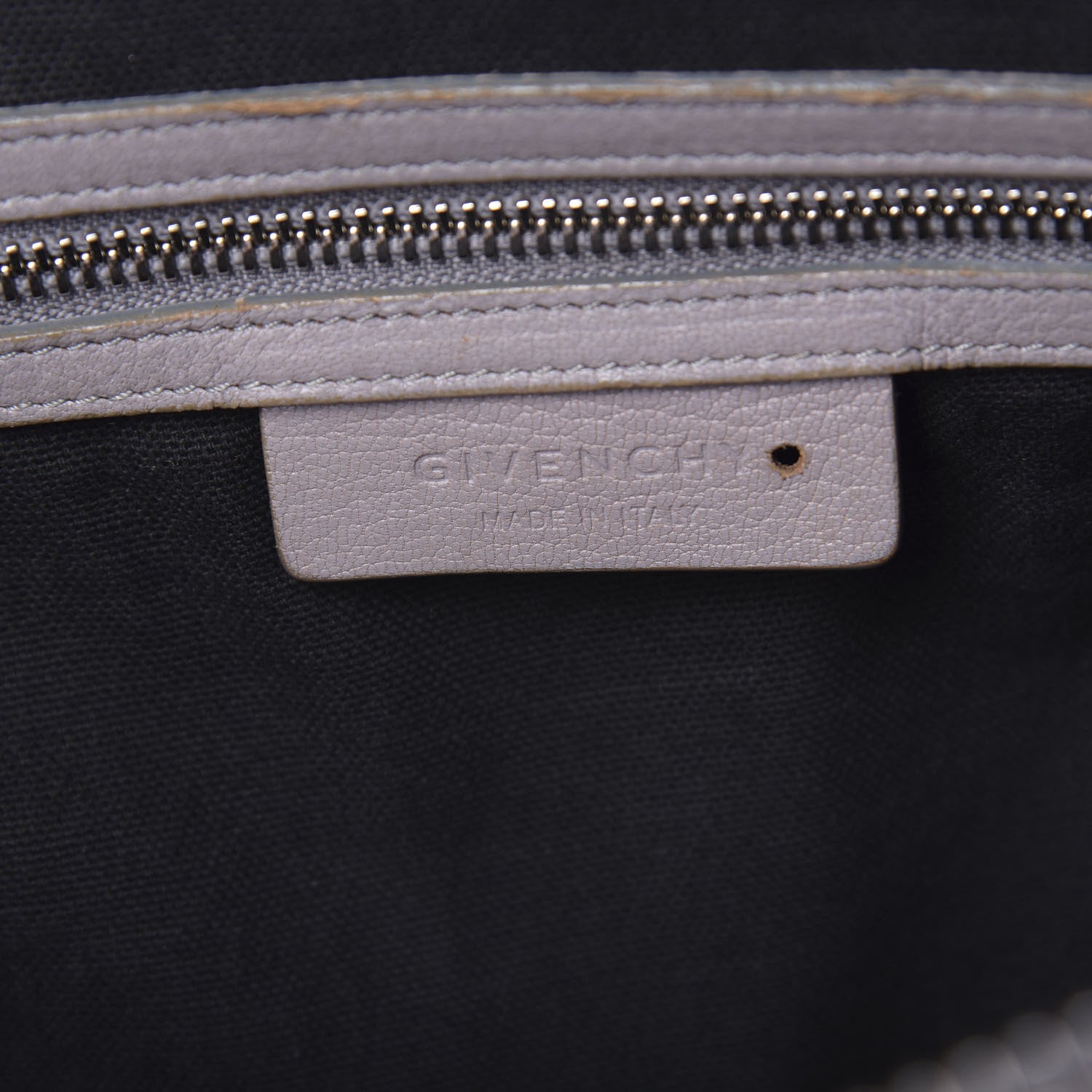 Givenchy Sugar Goatskin Medium Antigona Pearl Grey 7 of 32