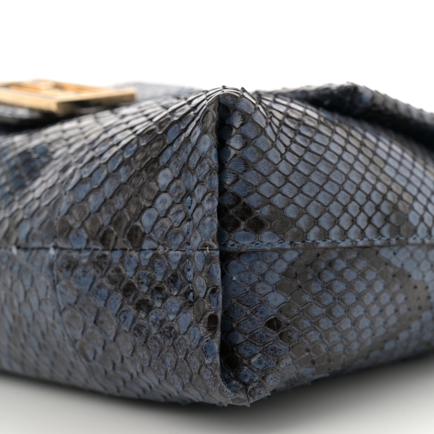 Fendi Snakeskin Medium Mamma Baguette Myrtle 10 of 10