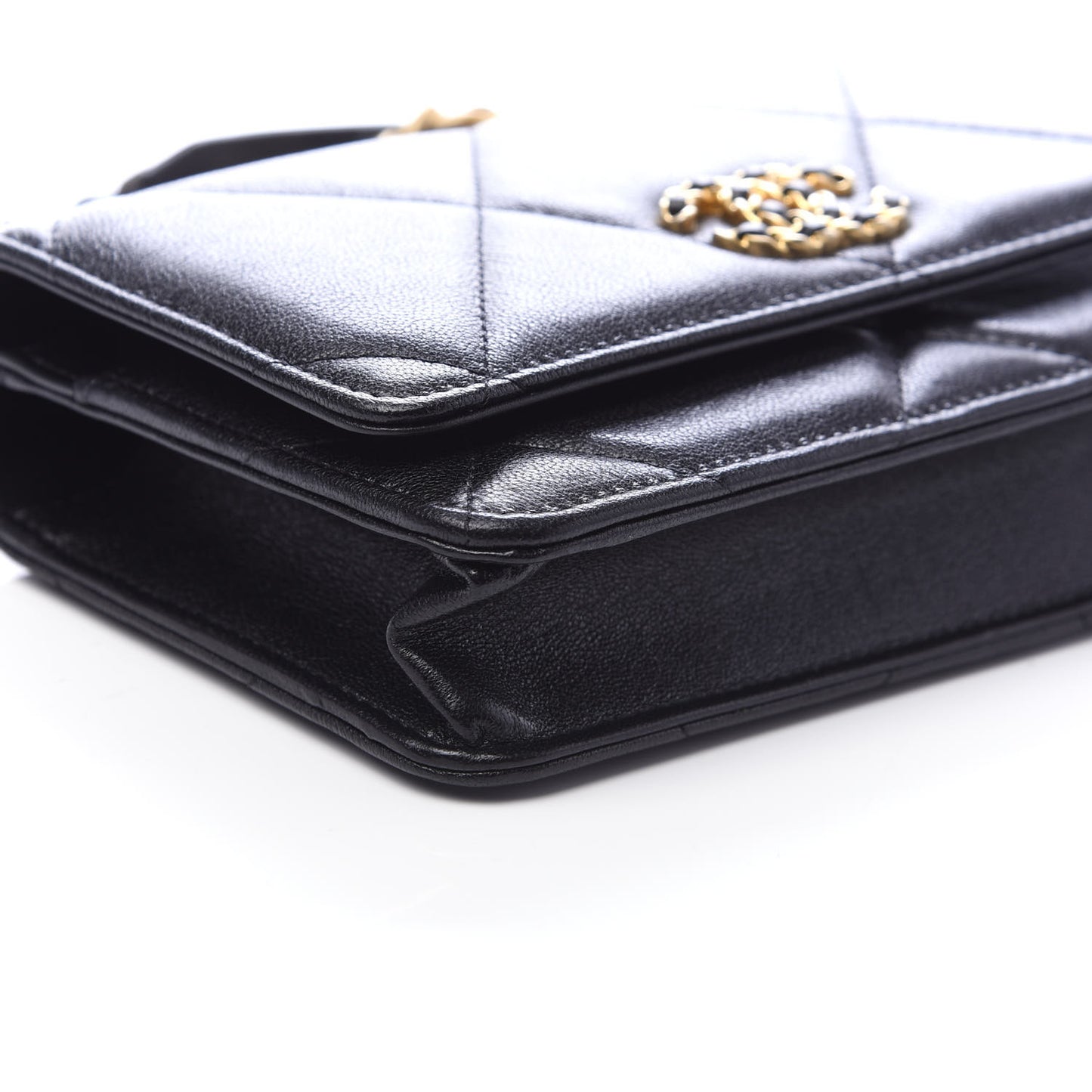Lambskin Quilted 19 Wallet On Chain WOC Black
