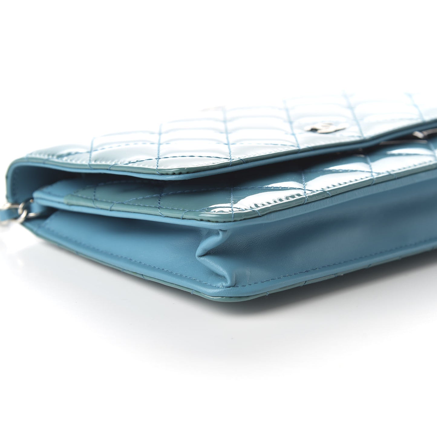 Patent Quilted Wallet On Chain WOC Blue