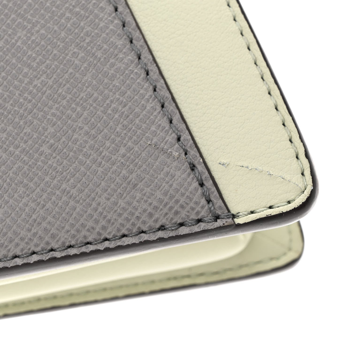 Louis Vuitton Taiga Trapeze Gray Pistachio Green 13 of 14
