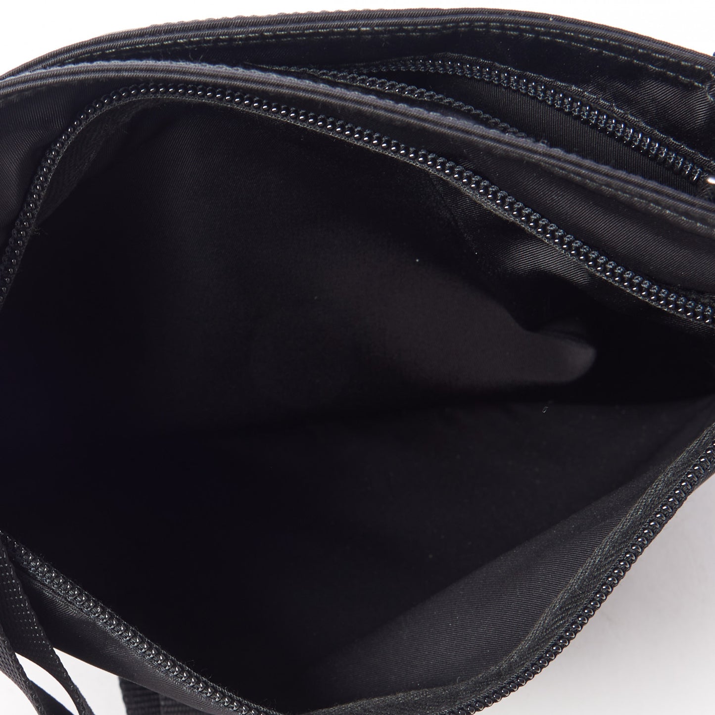 Nylon Vela Flat Messenger Bag Black