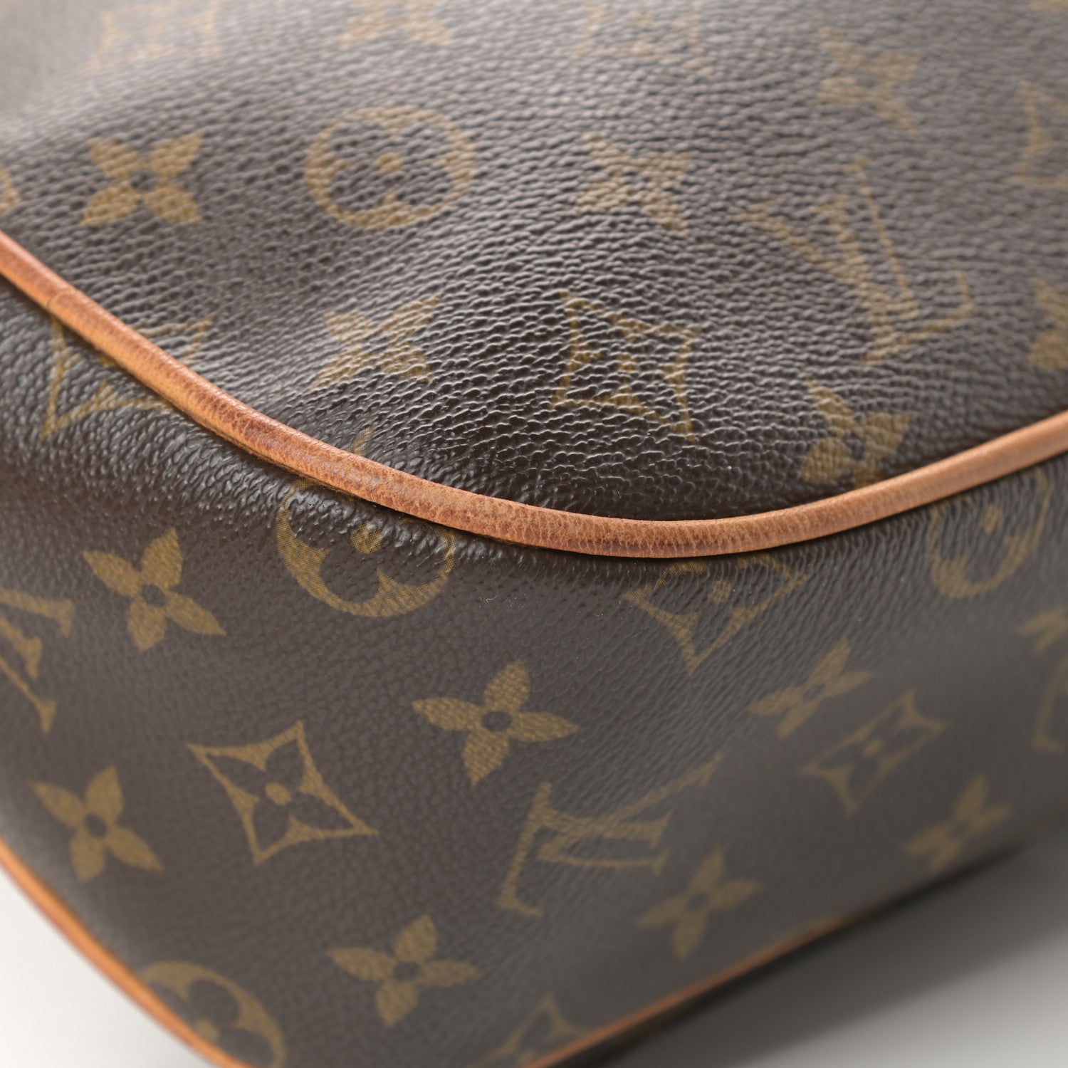 Louis Vuitton Monogram Hudson GM 11 of 22