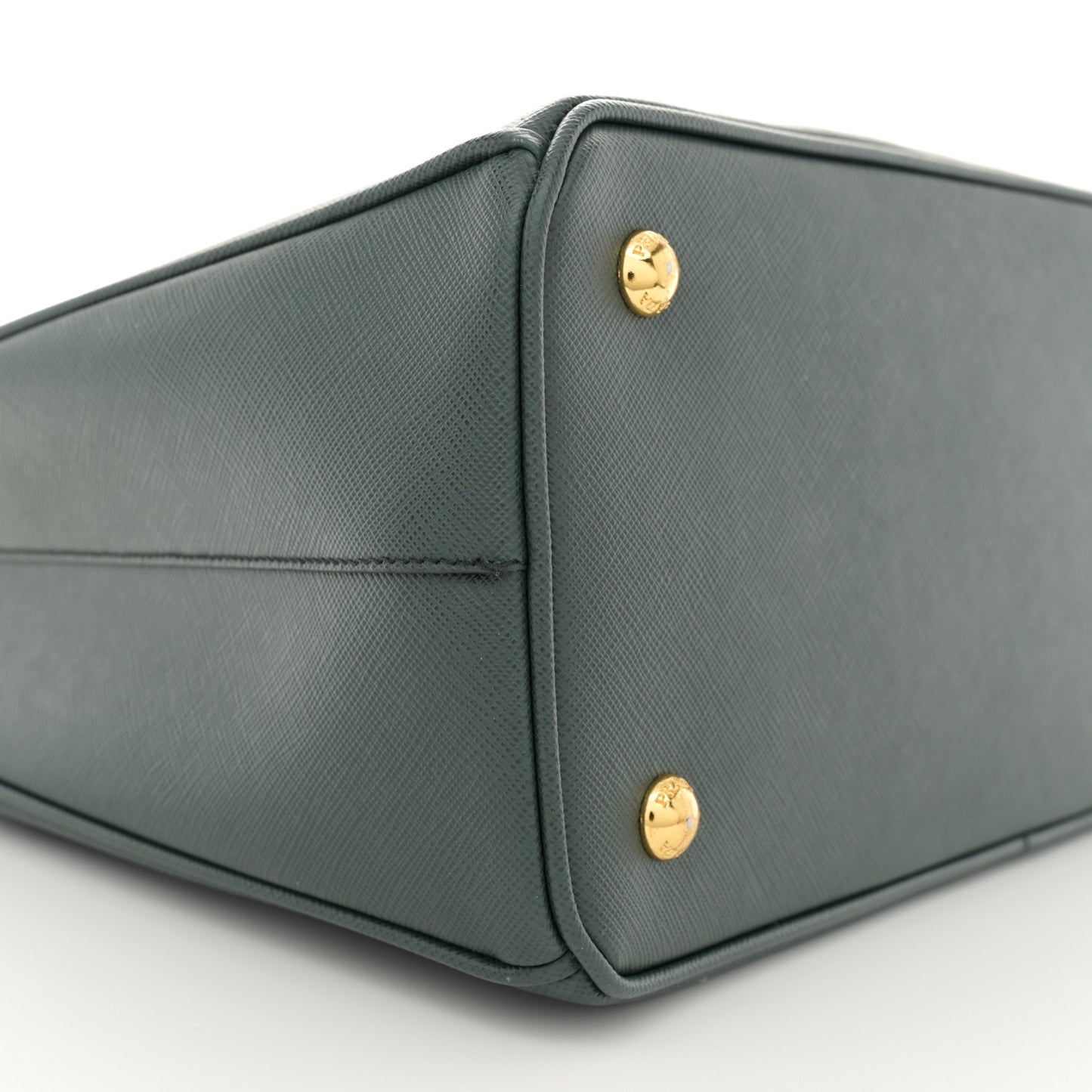 Saffiano Lux Medium Tote Smeraldo