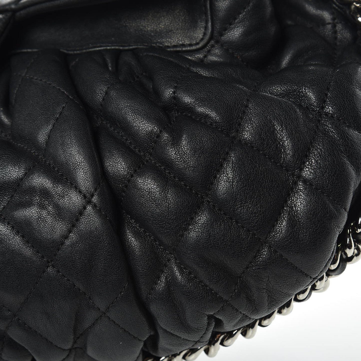 Washed Lambskin Quilted Medium Chain Around Messenger Black