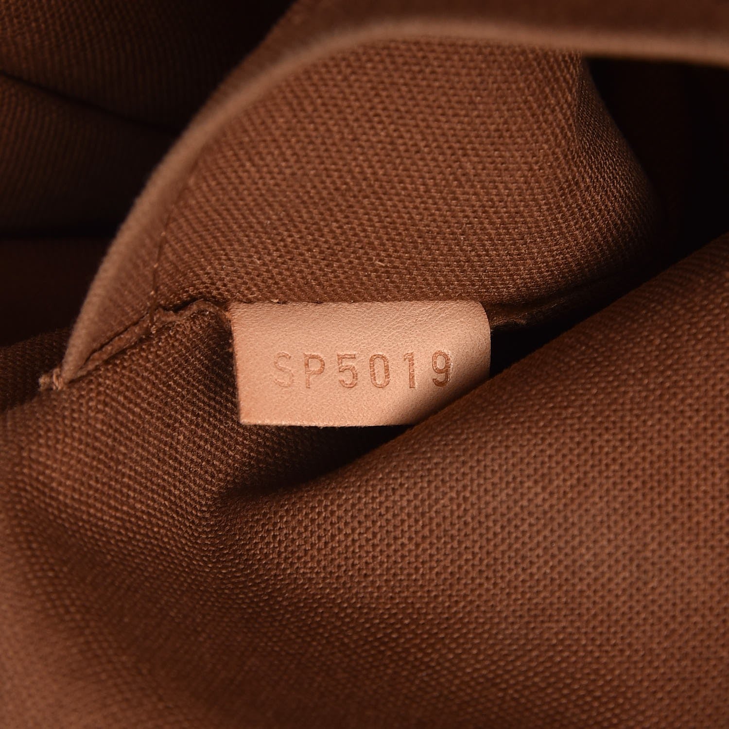 Louis Vuitton Monogram Tivoli GM 7 of 14
