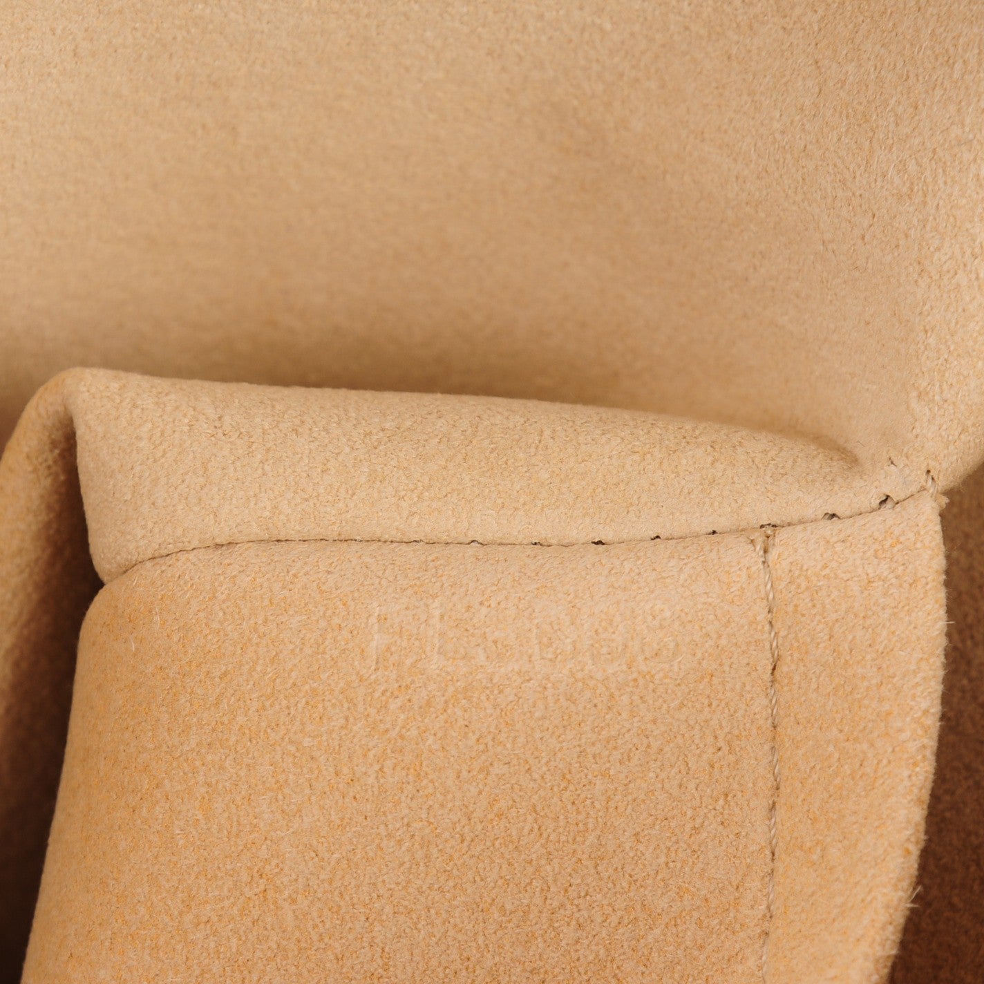 Monogram Beverly MM