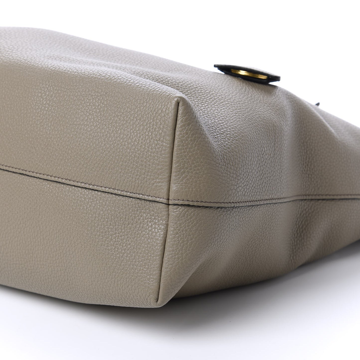 Vitello Daino Zippered Tote Argilla