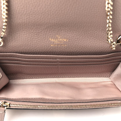 Valentino Garavani Pebbled Calfskin Rockstud Flip Lock Wallet On Chain Poudre 4 of 4
