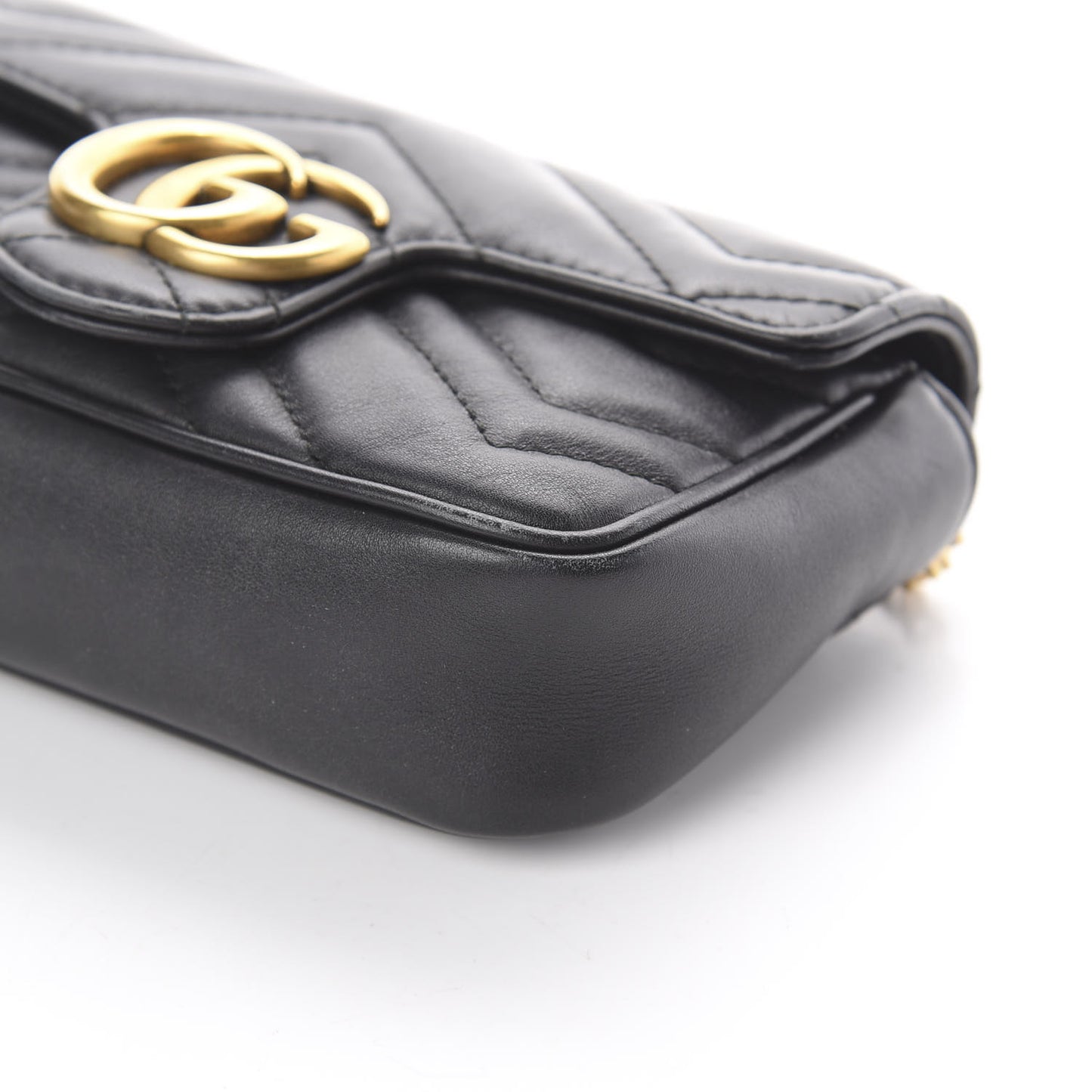Calfskin Matelasse Super Mini GG Marmont Shoulder Bag Black