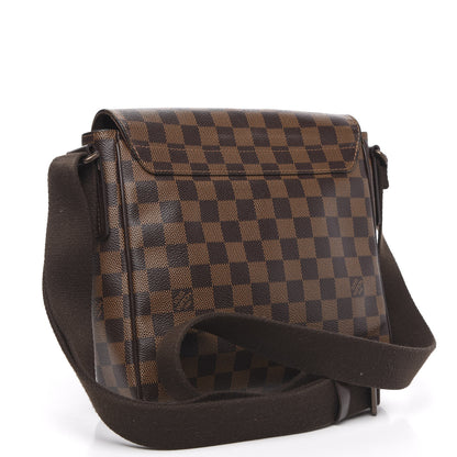 Louis Vuitton Damier Ebene District PM 3 of 12