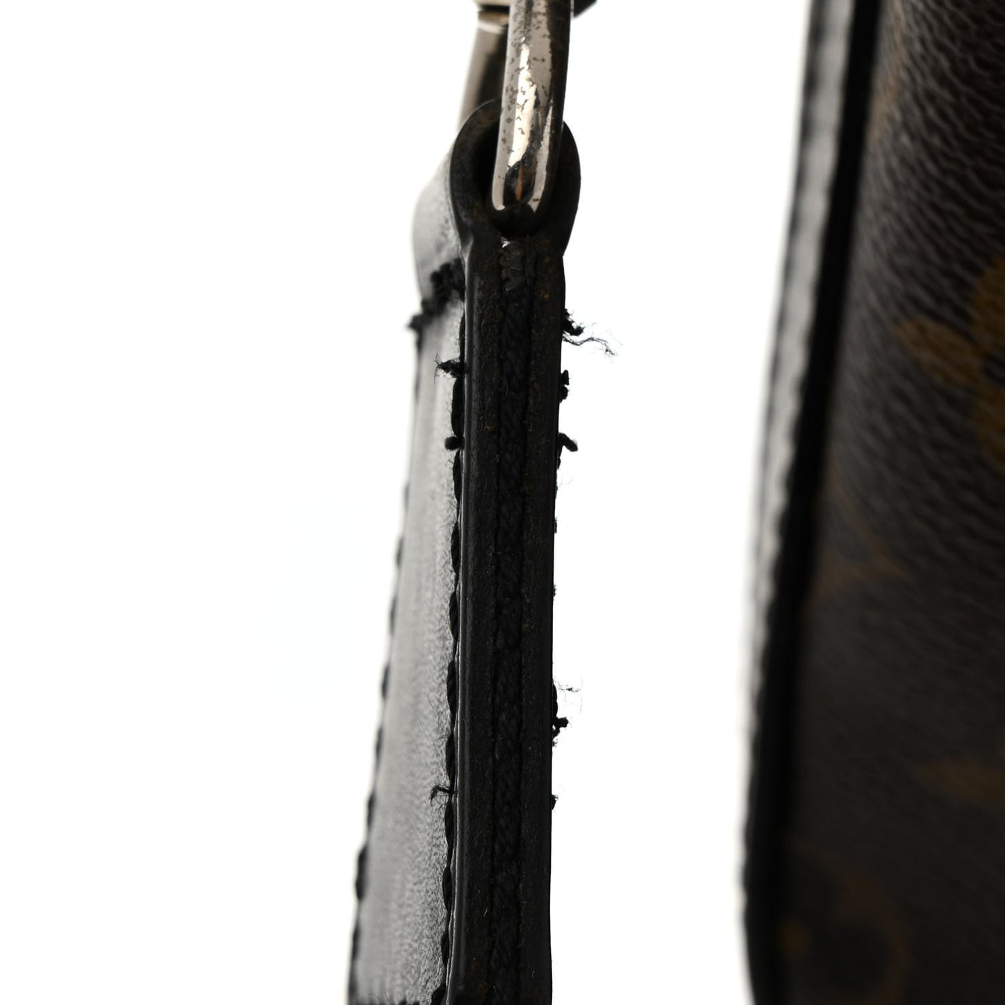 Monogram Macassar Kitan